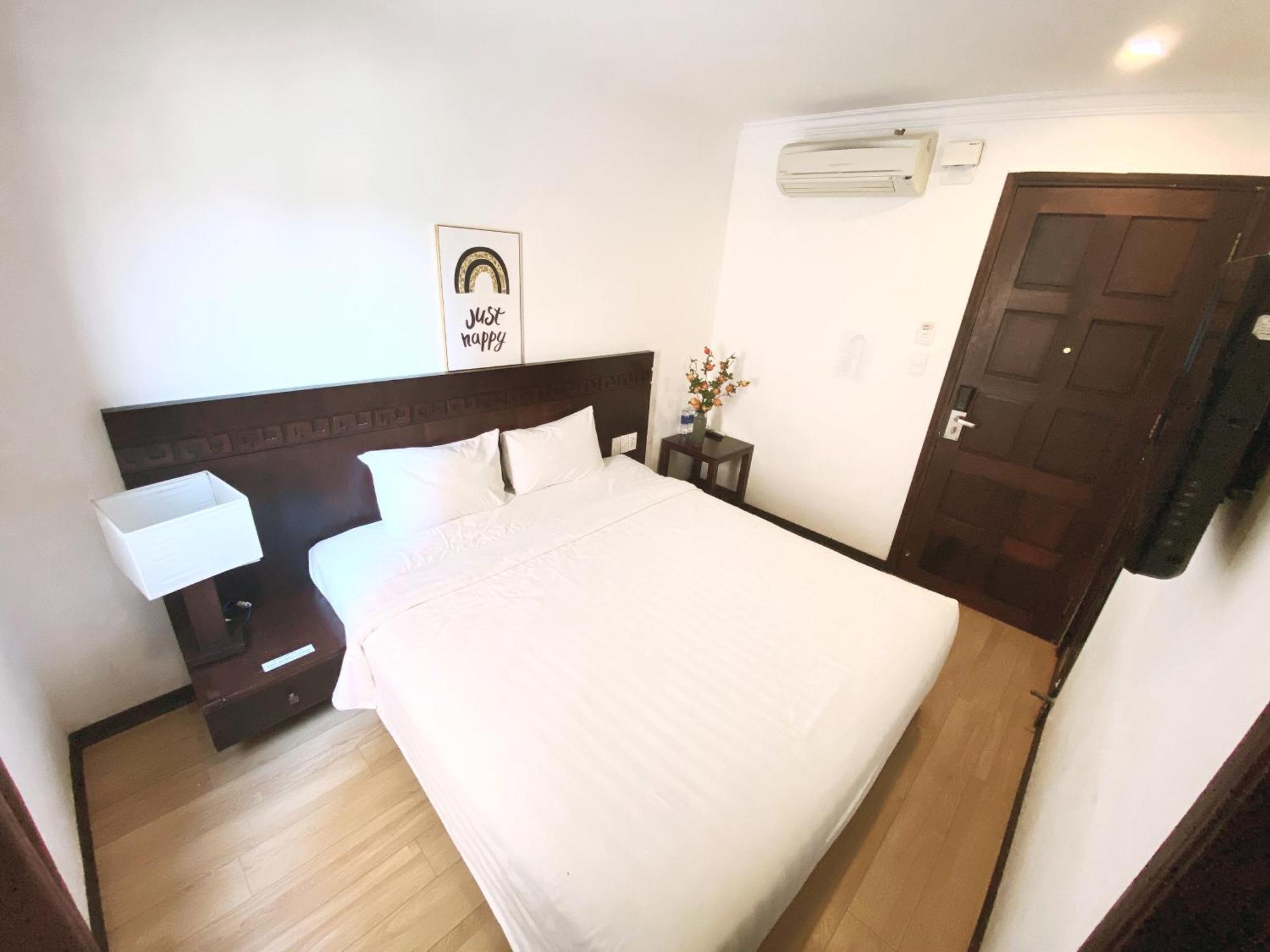 Zenta Sea View Hotel Da Nang
